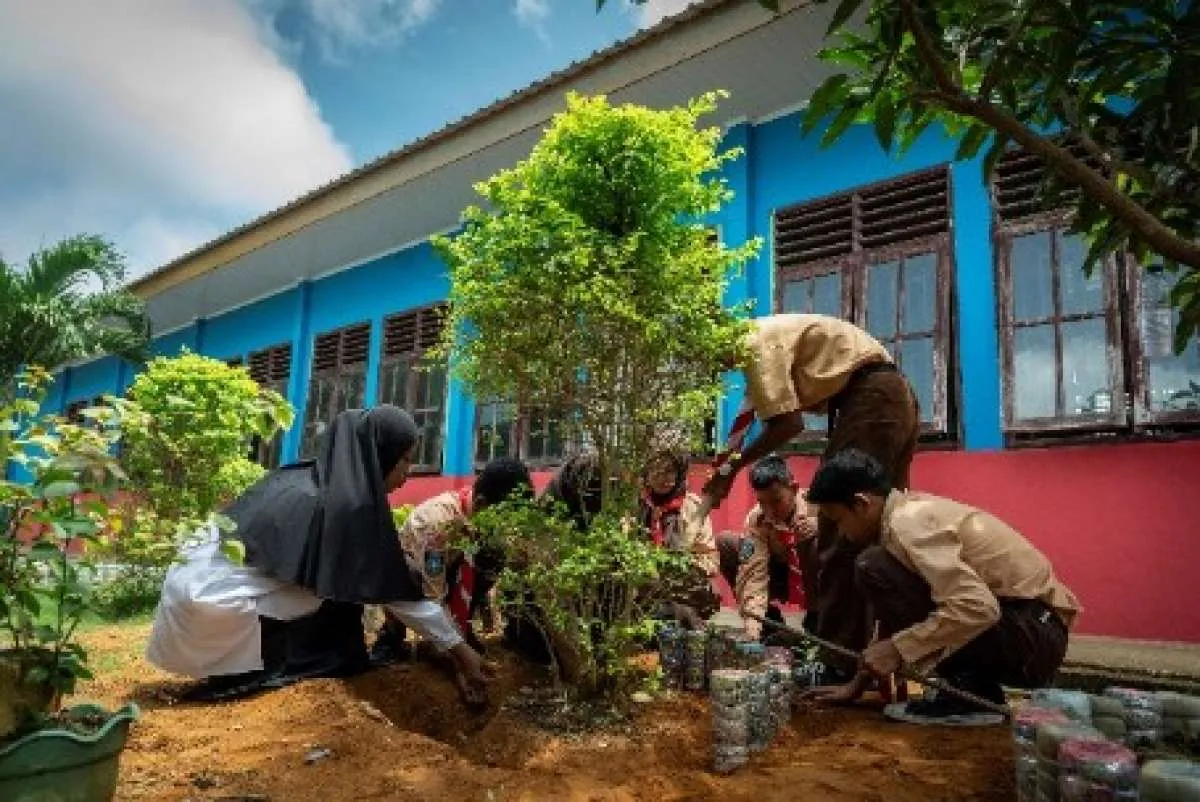 Sekolah Adiwiyata dalam Inisiasi Berkelanjutan Medco Energi untuk Anambas