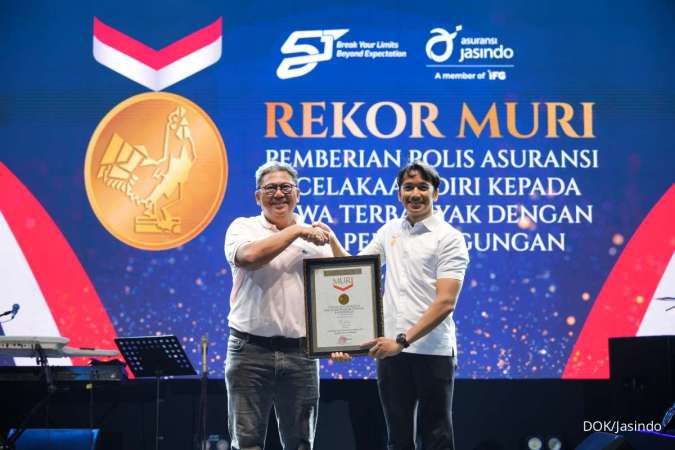  Jasindo Pecahkan Rekor MURI Pemberian Asuransi Personal Accident Anak Sekolah