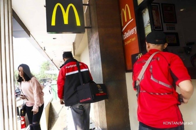 Mulai hari ini McDonald’s menutup sementara layanan makan di tempat 