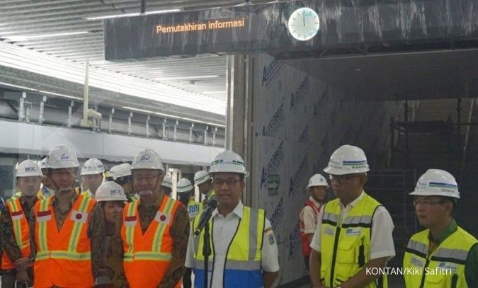 Anies Baswedan: Naik MRT seperti escalator berjalan