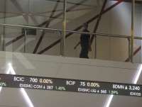 Harga meningkat signifikan, saham TFAS, CANI, dan DCII kena suspensi