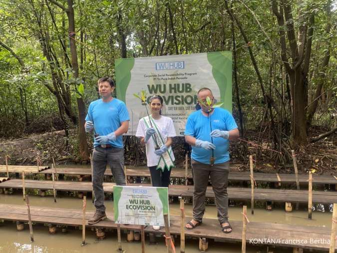 WU Hub dan Fraser Residence Tanam Mangrove untuk Mendukung Nol Emisi 2060