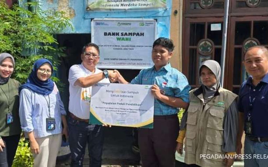  Pegadaian Beri Beasiswa Pendidikan Bagi Pengelola Bank Sampah se-Indonesia 