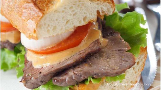 Sarapan Kenyang dengan Steak Sandwich Barbekyu Mayo, Intip Resepnya!