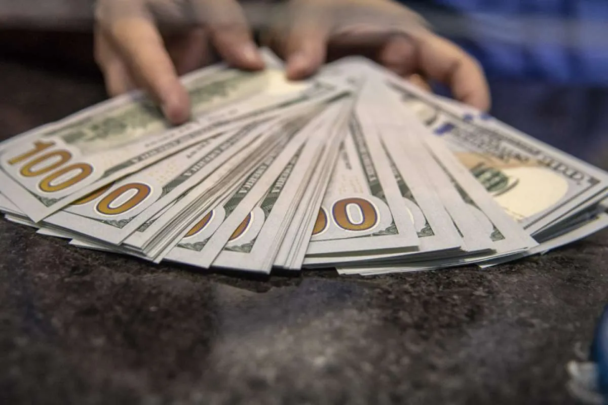Rupiah Melemah, Bagaimana Dampaknya ke Produk Impor?