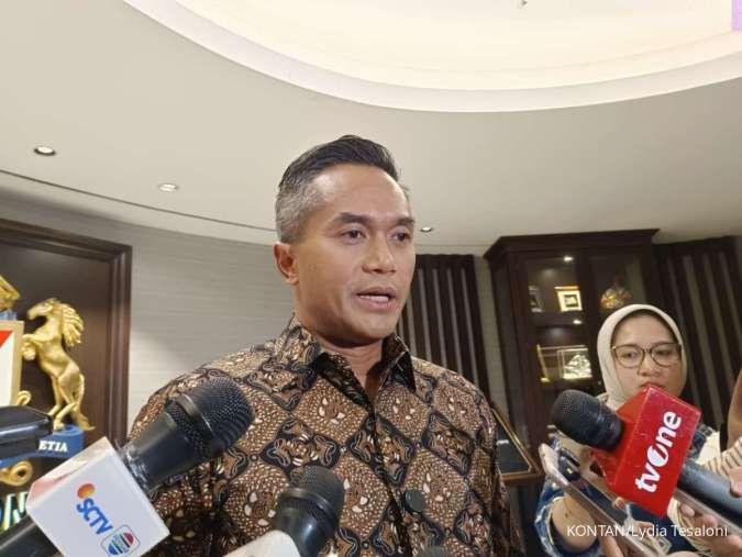 Menko Airlangga Imbau Pengusaha Jangan PHK, Begini Kata Kadin