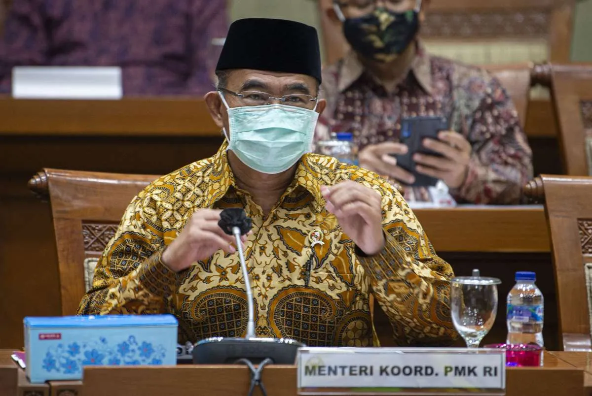 Muhadjir Effendy meminta Pemda segera evaluasi kebijakan pembukaan sejumlah sektor