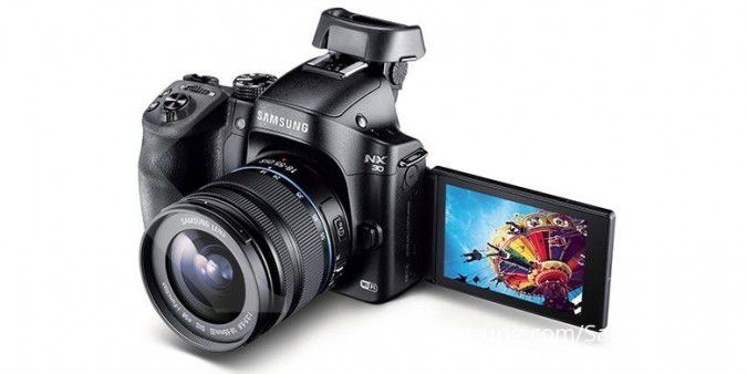 Samsung rilis kamera mirrorless baru bernama NX30