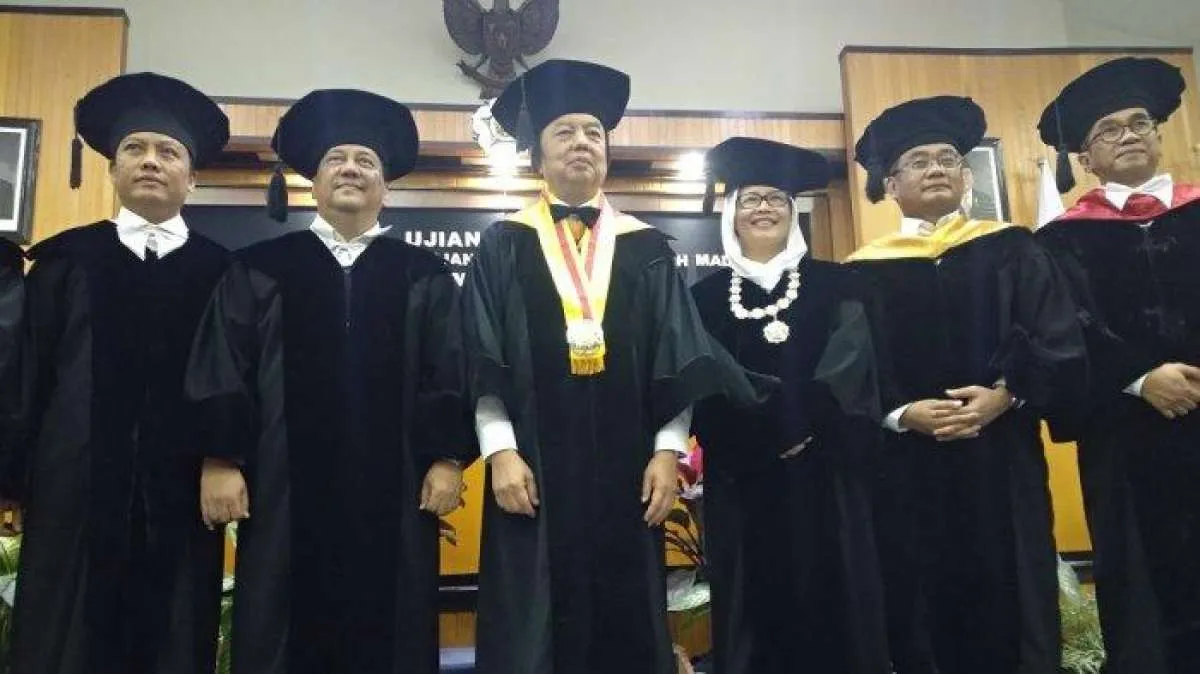 Pertahan disertasinya, Tahir Sebut dampak krisis 1997-1998 masih terasa