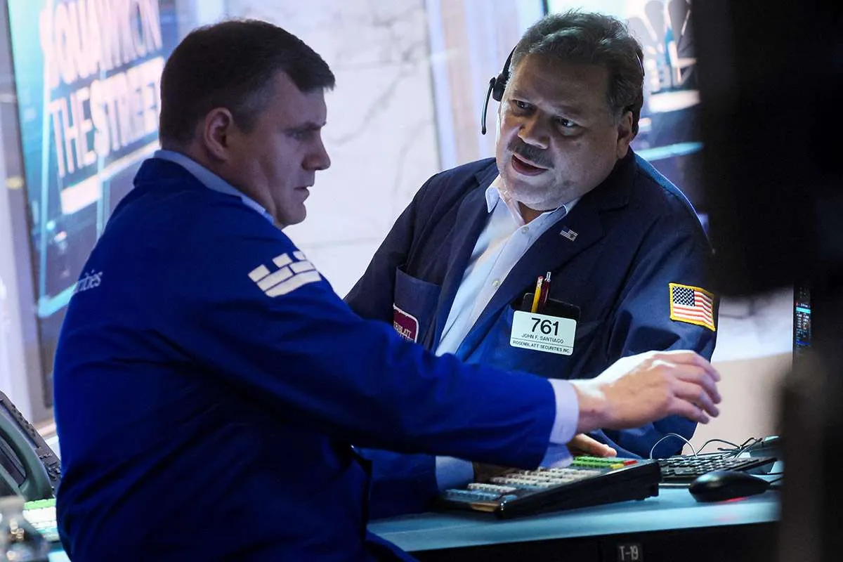 Wall Street Memperpanjang Rebound Bulan Juli, Dipimpin Teknologi dan Energi