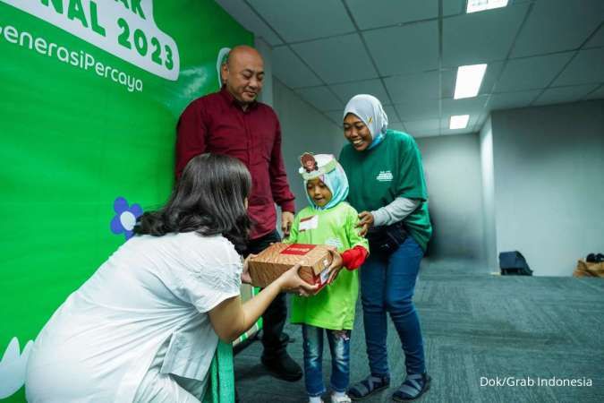 Ribuan Anak Mitra Pengemudi Rayakan Hari Anak Nasional dengan Sepatu Berdesain Khusus