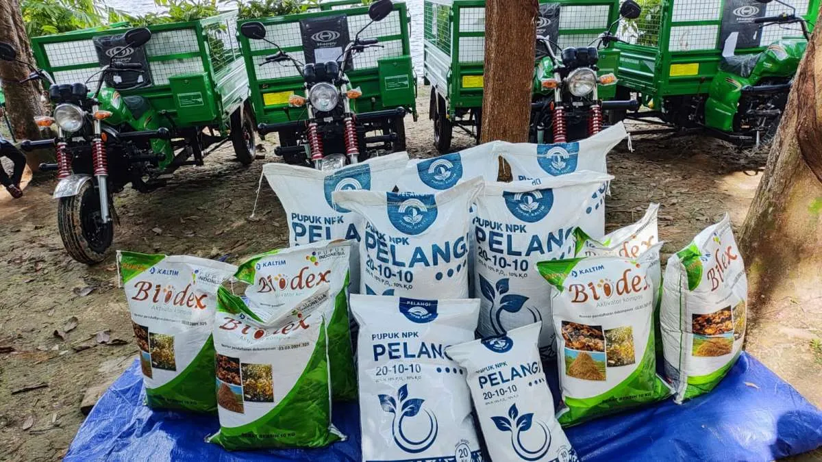 Tingkatkan Optimalisasi Perhutanan Sosial, Pupuk Kaltim Salurkan 11 Ton Pupuk