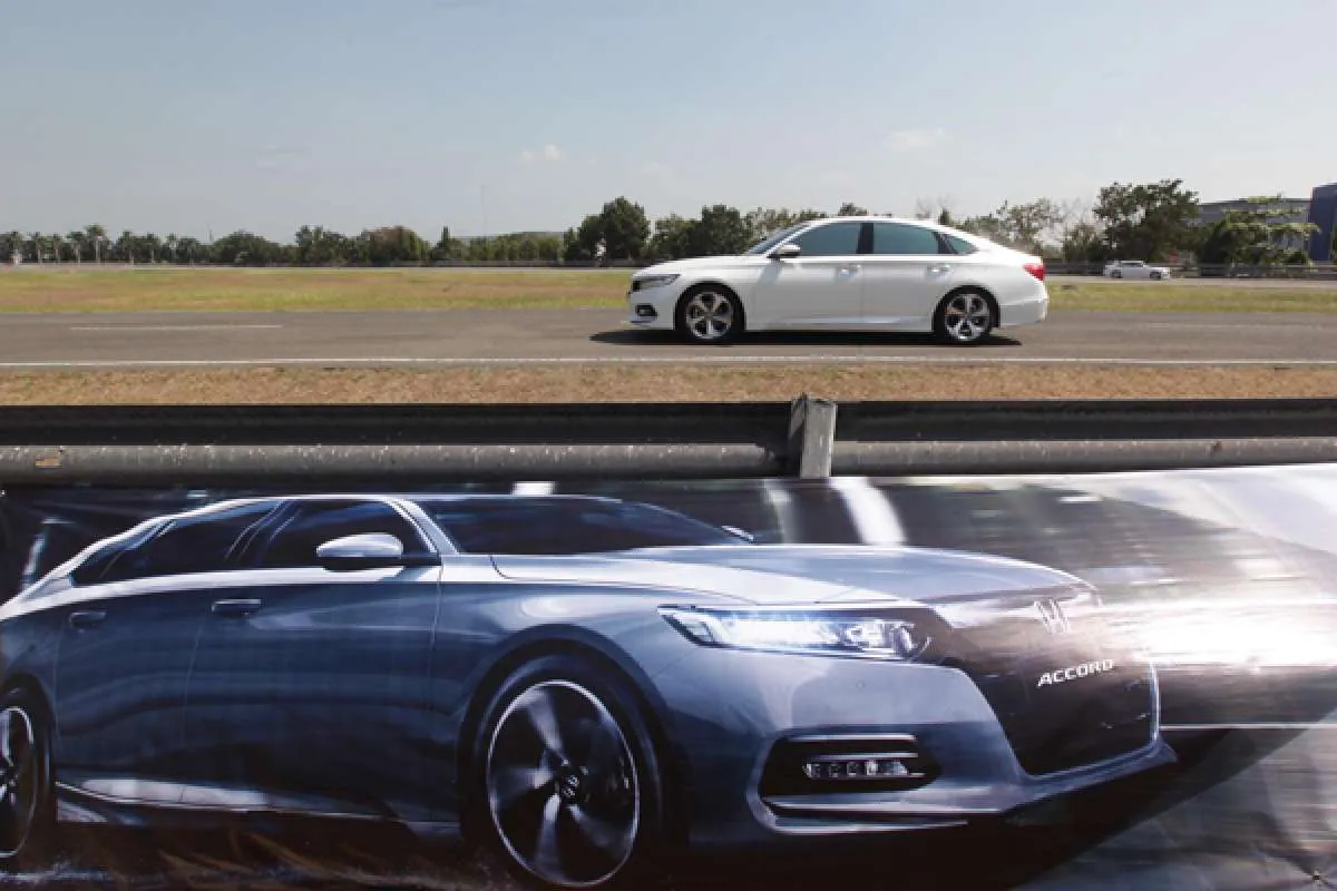 Kenali Fitur Keselamatan Mobil Aktif