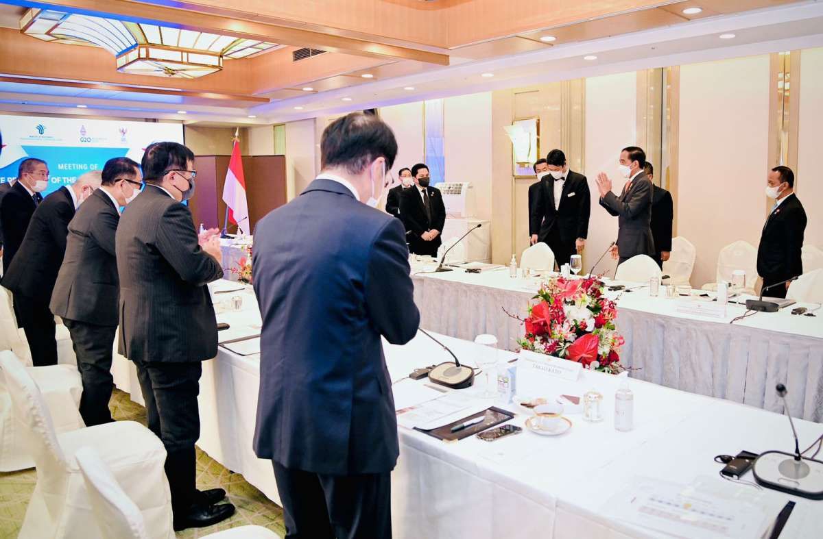 Jokowi ke Para CEO di Jepang: Kontak Bahlil Jika Ada Masalah