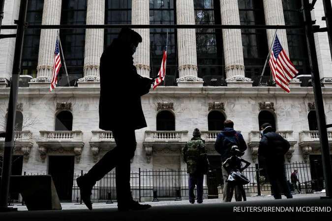 Wall Street: S&P 500 dan Nasdaq terseret saham teknologi, fokus ke pidato Powell