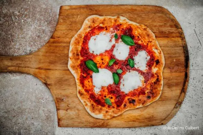 Pizza Klasik Italia: Pizza Neapolitan