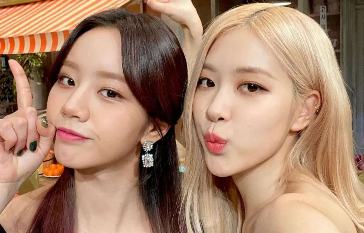 Rose BLACKPINK dukung drama Korea terbaru Hyeri Girl's Day yang bergenre fantasi