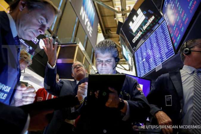 Wall Street cenderung turun, saham Boeing menyokong Dow Jones
