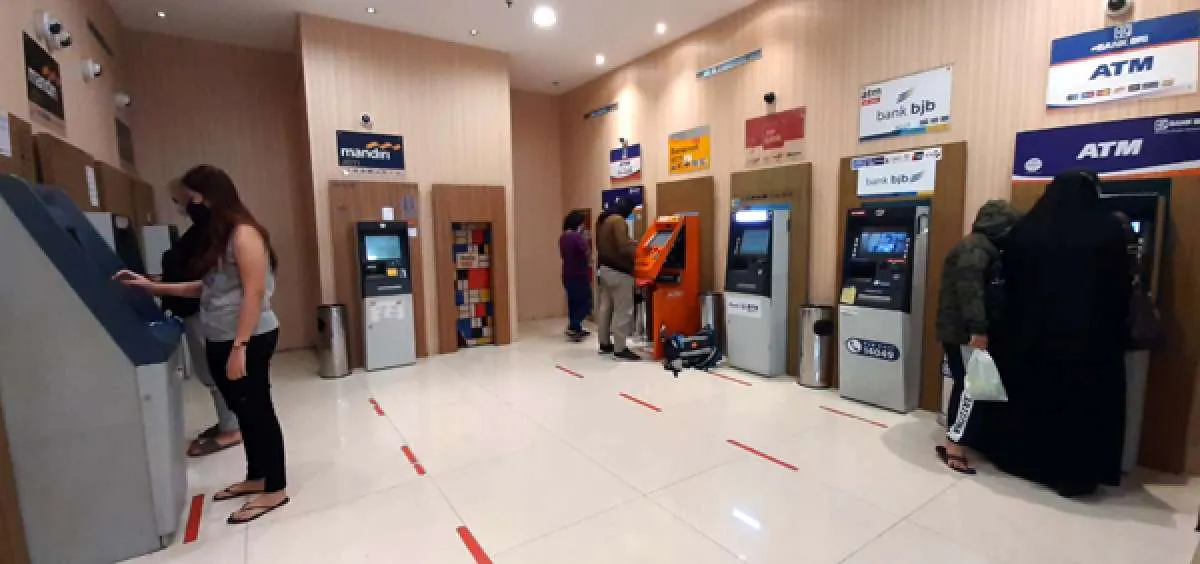 Kenaikan Pencadangan Berpotensi Gerus Laba Bank Kecil