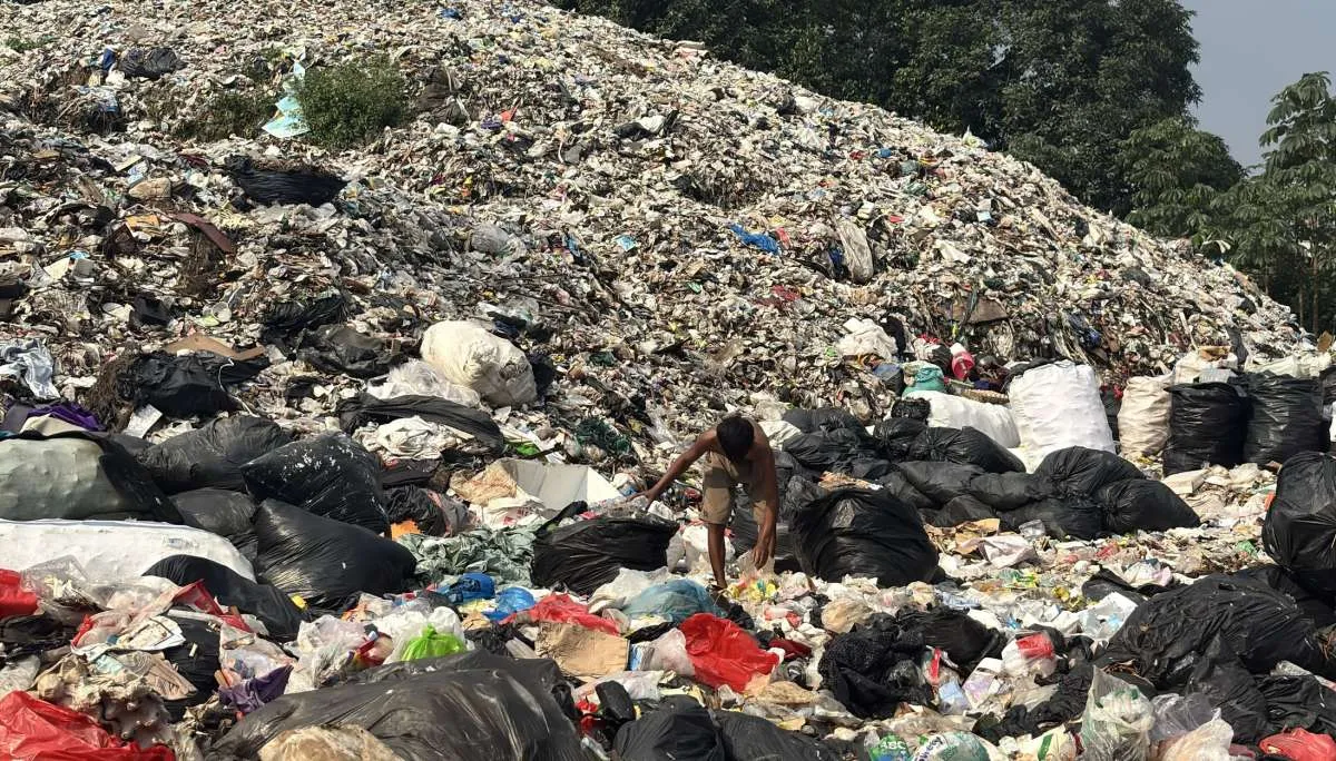 Kala Aturan Belum Bisa Membendung Kepulan Asap Sampah