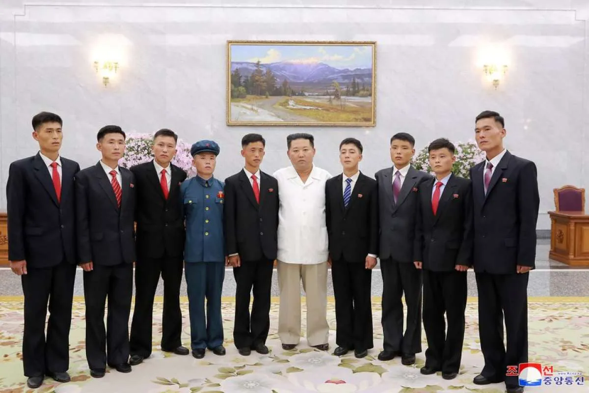 Puji para sukarelawan muda, Kim Jong Un: Mereka pahlawan yang mengagumkan