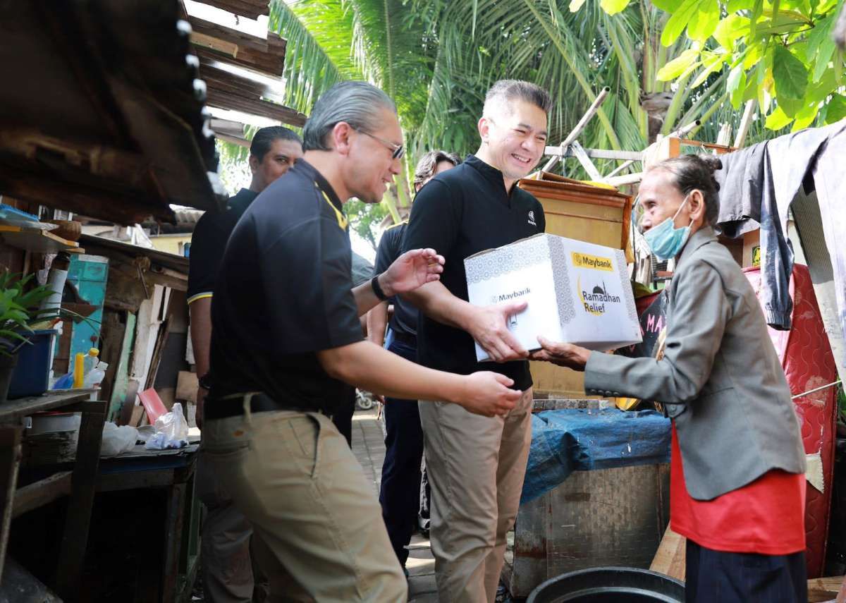 Maybank Islamic Bagikan Paket Regional Ramadhan Relief di 11 Negara