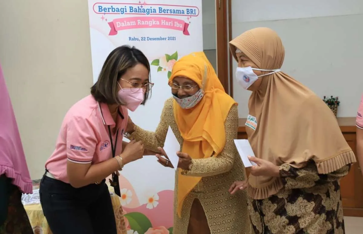 Peringati Hari Ibu, BRI Beri Bantuan Kepada Warga Panti Sosial