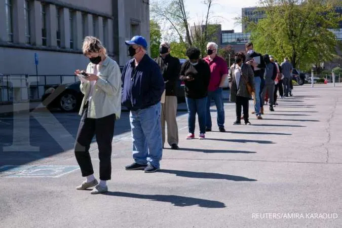 US Labor Market Remains Stable; Weather, Strike Distortions Loom