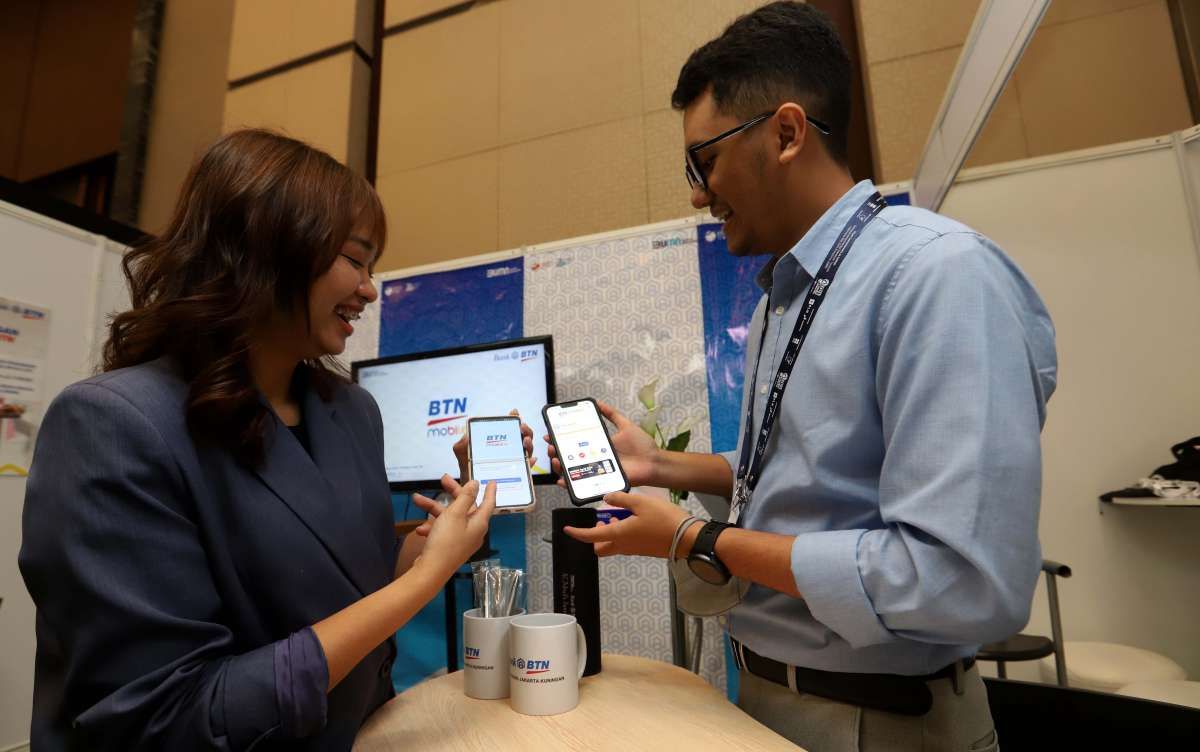 Pertumbuhan Pengguna Aktif BTN Mobile