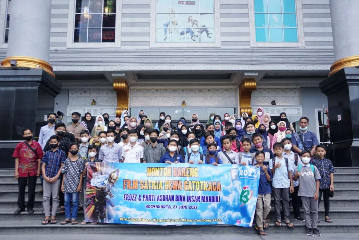 Usung Jagoan Itu Cool, FROZZ Ajak 100 Anak Yatim Piatu Nobar Satria Dewa Gatotkaca