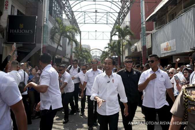 Parpol minta jatah 10 menteri, Jokowi: Tidak apa-apa
