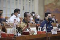 Bahlil dan Erick Thohir Bertemu Bahas Nasib Pabrik Baterai CATL di Indonesia