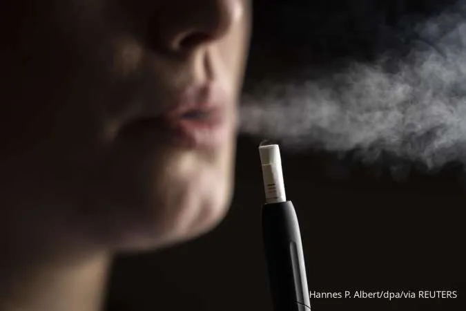 Bukan Alternatif Aman ya! Ini 5 Bahaya Rokok Vape untuk Paru-Paru hingga Jantung