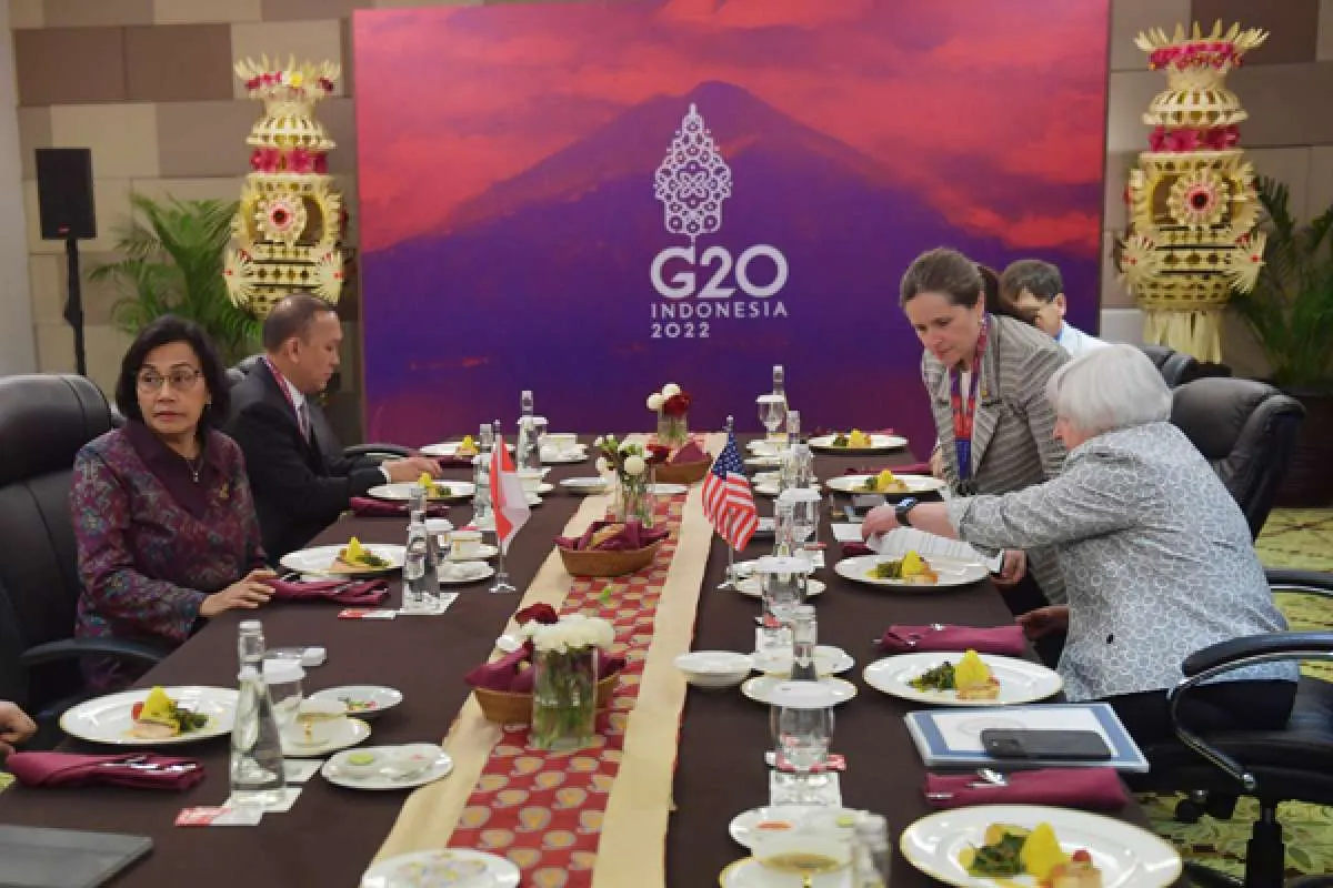 Menkeu AS dan Bos The Fed Lahap Menyantap Masakan Nusantara