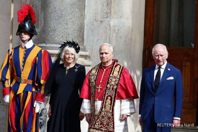 Raja Charles dan Paus Leo Ukir Sejarah dengan Berdoa Bersama di Kapel Sistina