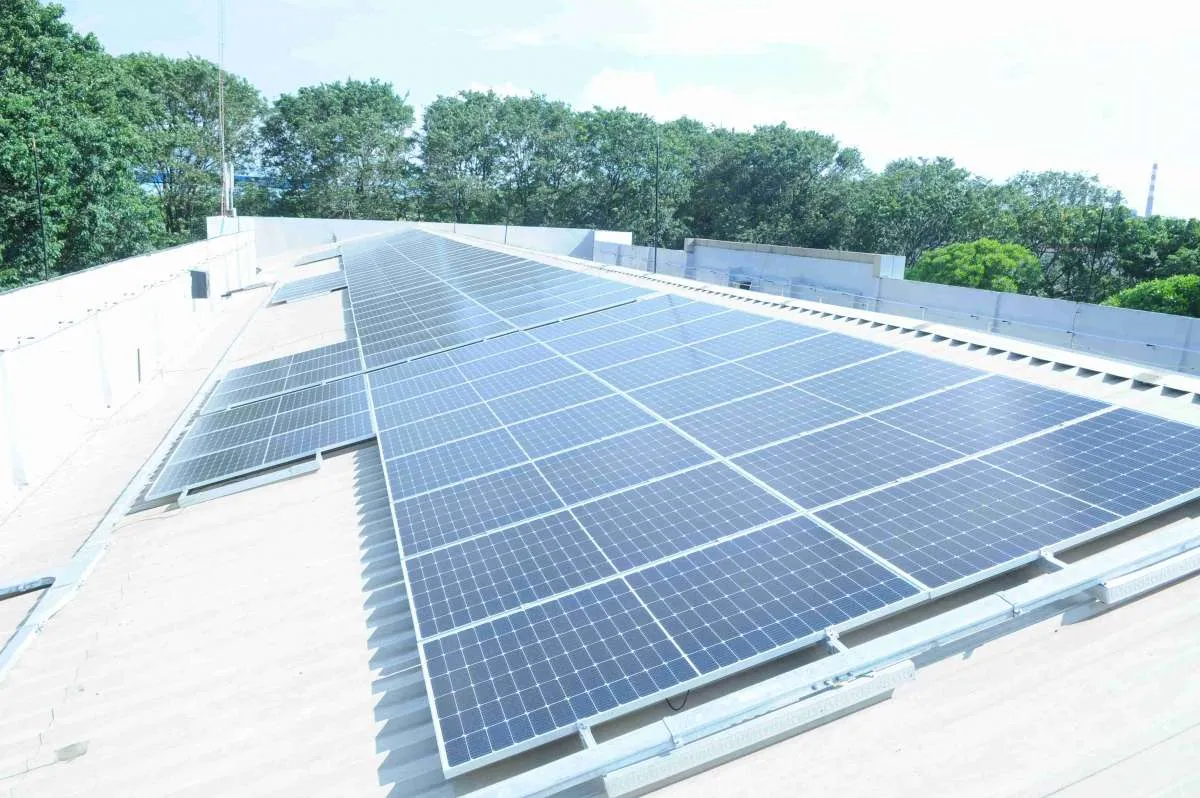 PLTS Atap Gedung Krakatau Steel Buatan KDL Resmi Beroperasi