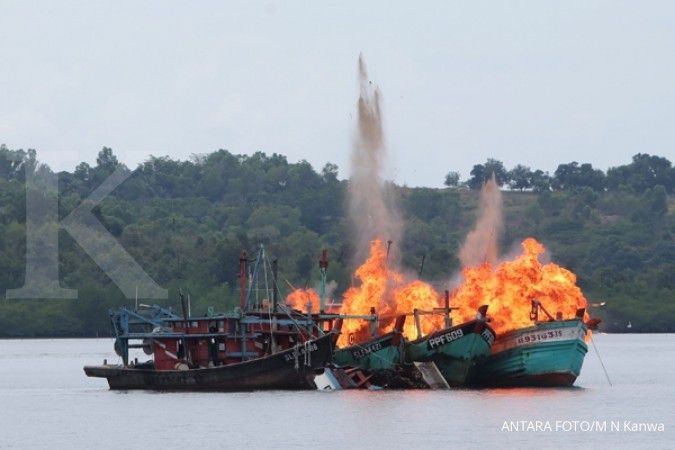 Jokowi tantang kapal asing curi ikan di Indonesia