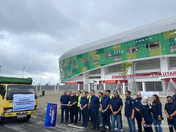  Pastikan Kesiapan Bantuan, Dirut Bank Mandiri Turun Langsung ke Wilayah Bencana