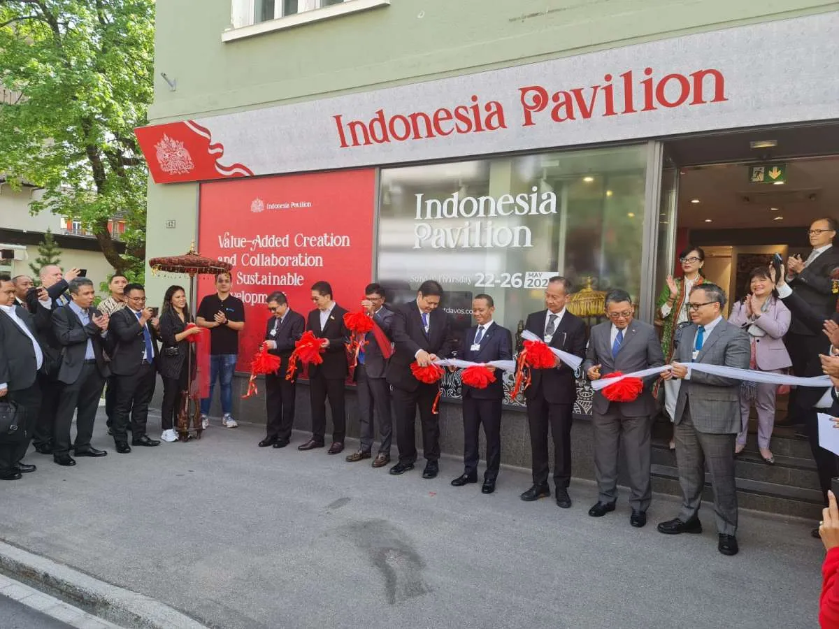 Menteri Investasi Bahlil Resmi Membuka Paviliun Indonesia di Davos, Swiss
