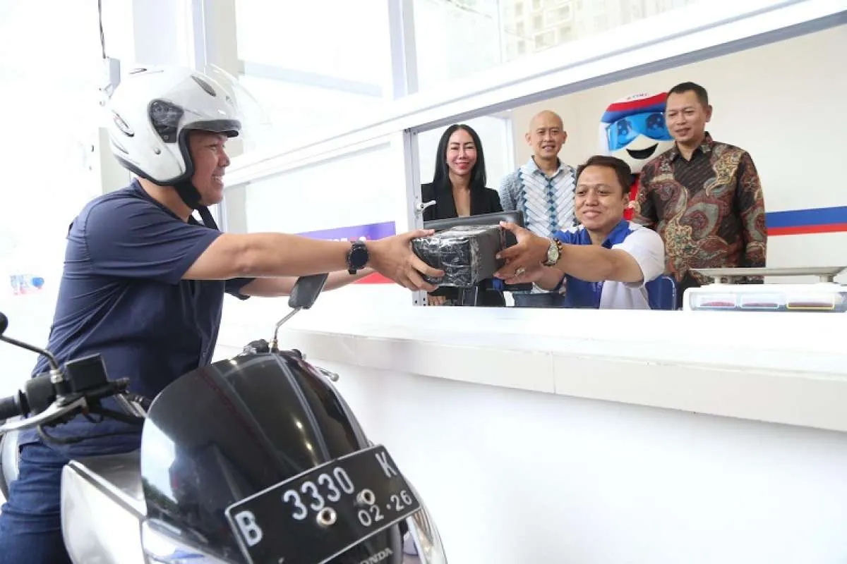 TIKI Resmikan Sales Counter Warung Buncit dengan Fasilitas Drive Thru Motor dan SPBKL