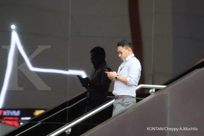 JCI down 0.33% in first session  