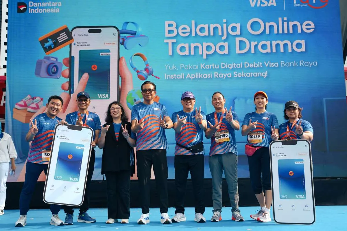 Ribuan Pelari Memeriahkan Raya Run Surabaya