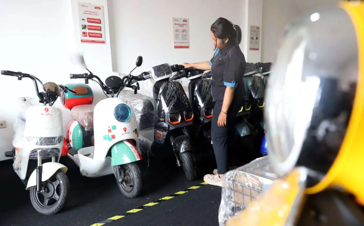 Daftar 7 Motor Listrik dengan Jarak Tempuh Terjauh dalam Sekali Mengisi Daya