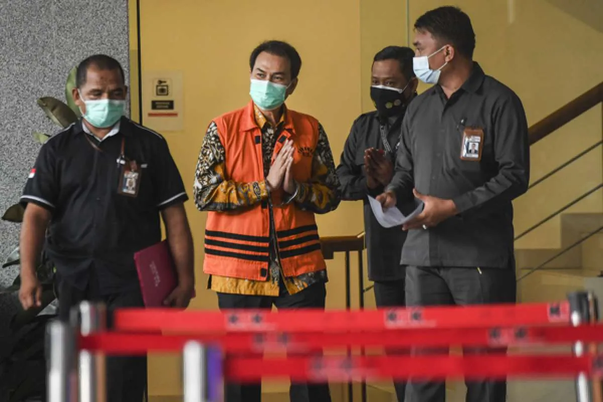 Disebut punya orang dalam di KPK yang bisa bantu perkara, ini kata Azis Syamsuddin