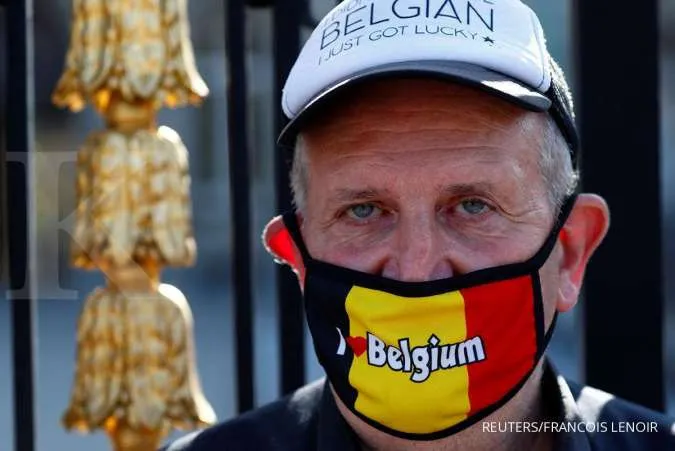 Brussels edges towards lockdown as Belgian Covid-19 cases hit record high