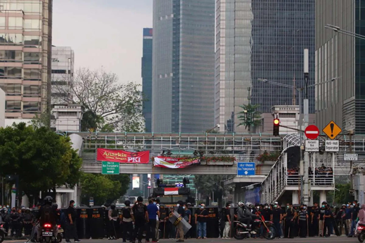 UU Cipta Kerja jamin uang pesangon korban PHK, ingat, ini sumber dananya