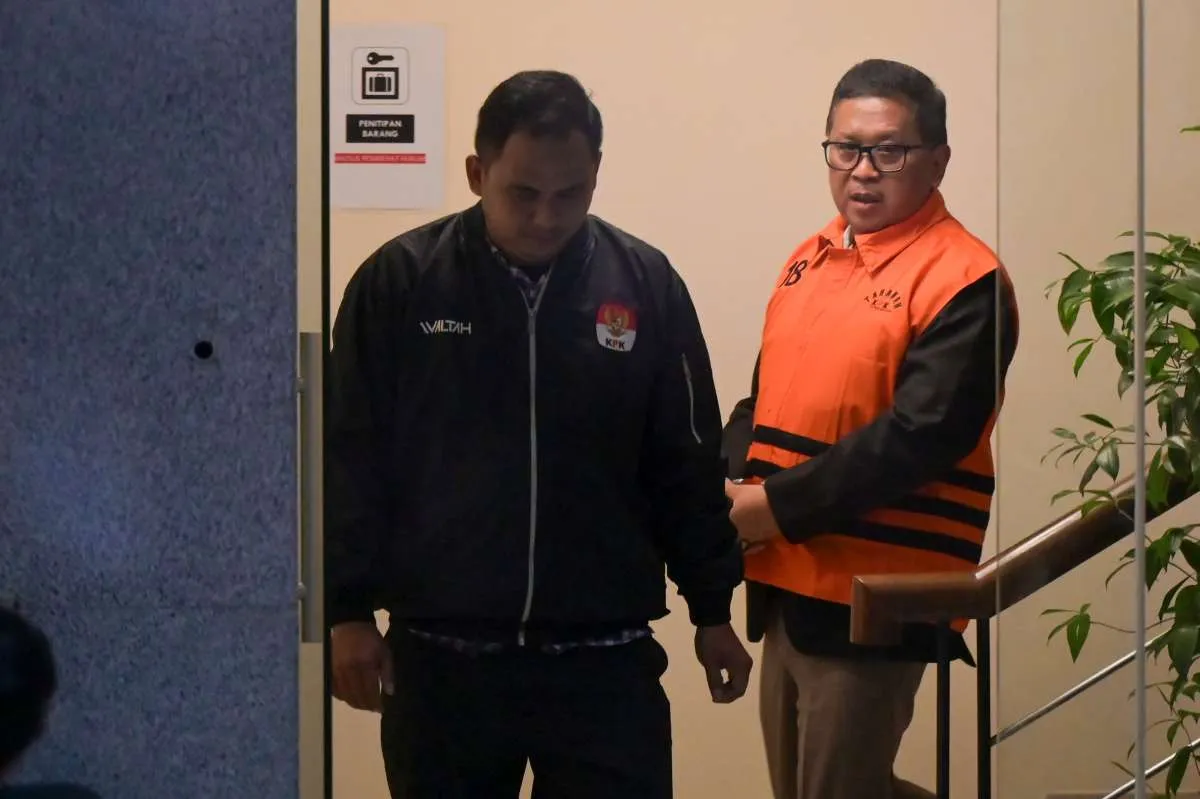 Hasto Ditahan KPK, Ini Profil Hasto Kritiyanto, Doktor Ilmu Pertahanan
