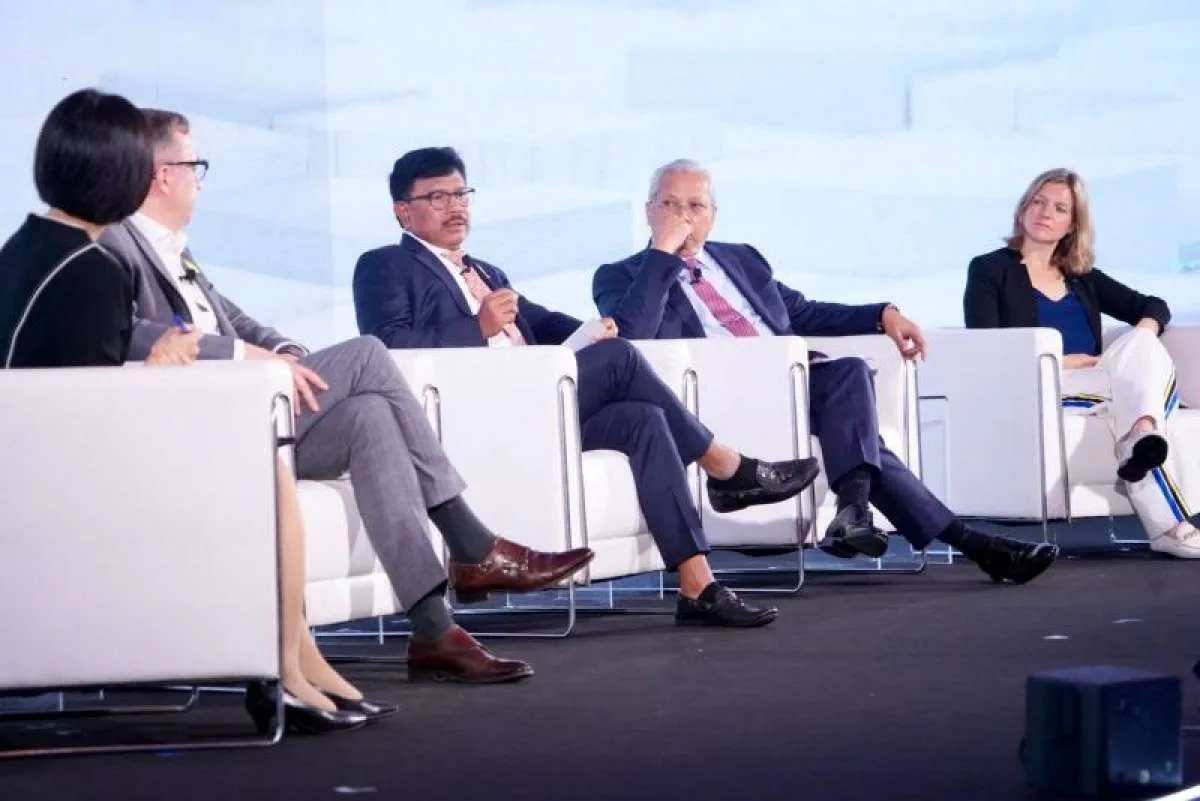 Kikis Kesenjangan Digital, Menteri Johnny: Indonesia Terapkan Digitalisasi Inkusif  