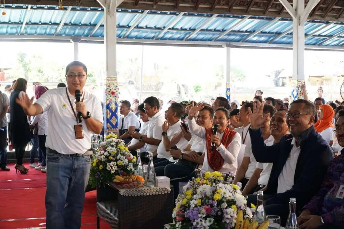 PLN bukan saja listriki desa, tetapi juga mulai rambah internet untuk desa