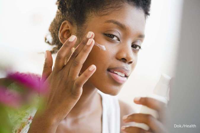 Urutan Skincare Pagi untuk Kulit Berminyak, Jangan Keliru!